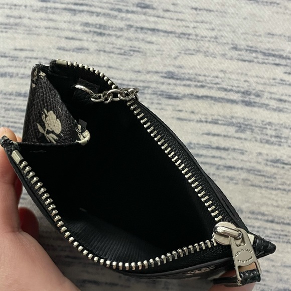 COACH ID Wallet Keychain - Picture 4 of 6